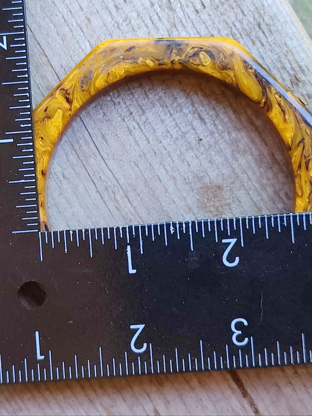 Vintage Bakelite Bangle Bracelet - Picture 3 of 5